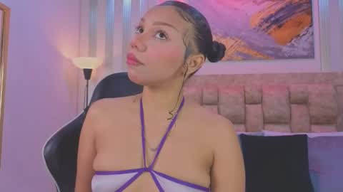 Lilith pink online show from 4, 6, 2026