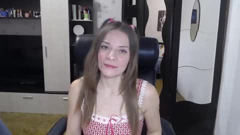 lilith small21 online show from 14, 1, 2026