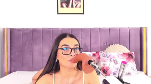 Lily online show from 26, 2, 2025