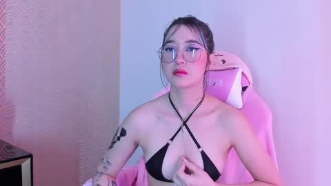 Snapshot of lilithcary chatting on 28, 1, 2025 Lilith online show from 28, 1, 2025