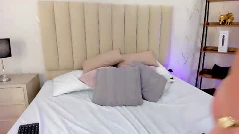 Snapshot of lilithharperr_ chatting on 18, 7, 2026 LILITH online show from 18, 7, 2026