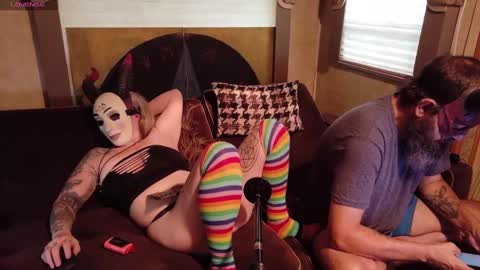 Snapshot of lilithjamiez chatting on 7, 10, 2025 LilithJamiez online show from 7, 10, 2025