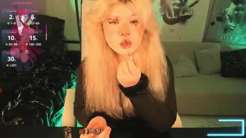 Snapshot of lilithnelson chatting on 23, 10, 2025 LilithNelson online show from 23, 10, 2025