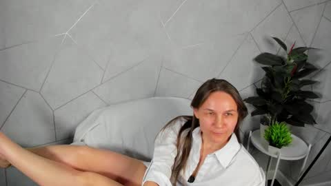 lillian_white1 online show from 7, 2, 2025