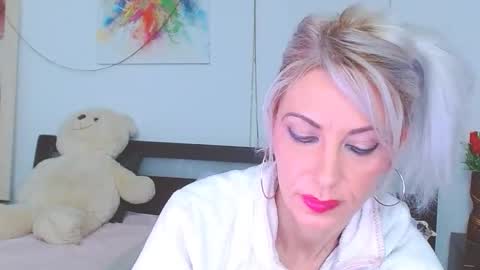 Snapshot of lillianasara chatting on 6, 2, 2026 Lara online show from 6, 2, 2026