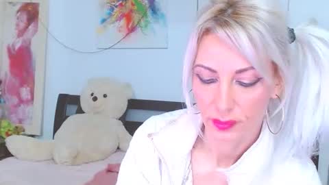 Snapshot of lillianasara chatting on 21, 2, 2026 Lara online show from 21, 2, 2026