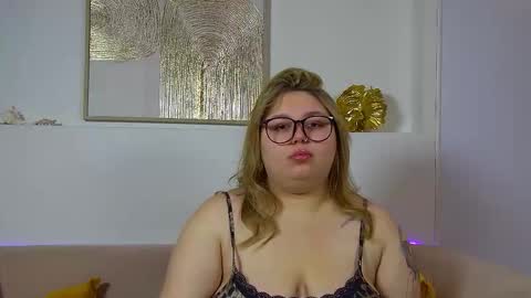 LillianHaig online show from 24, 11, 2025