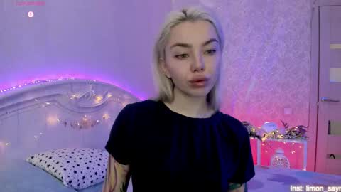 LilliMoore online show from 4, 11, 2025