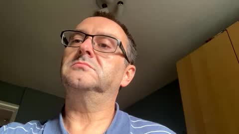 lills16 online show from 13, 10, 2025