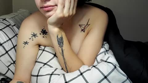 Snapshot of lilly49547 chatting on 16, 12, 2024 Lilly online show from 16, 12, 2024