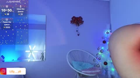 Snapshot of lilly_dollss chatting on 19, 12, 2024 Sofia online show from 19, 12, 2024