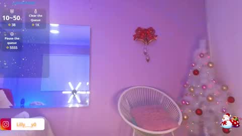 Snapshot of lilly_dollss chatting on 29, 12, 2024 Sofia online show from 29, 12, 2024