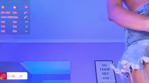 Snapshot of lilly_dollss chatting on 7, 3, 2025 Sofia online show from 7, 3, 2025
