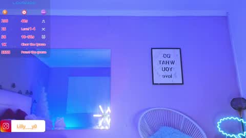 Snapshot of lilly_dollss chatting on 9, 3, 2025 Sofia online show from 9, 3, 2025