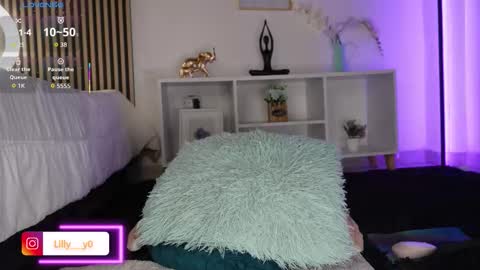 Snapshot of lilly_dollss chatting on 23, 9, 2025 Sofia online show from 23, 9, 2025