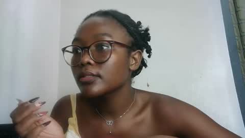 Snapshot of lilly_innocent_ chatting on 16, 4, 2026 lilly online show from 16, 4, 2026