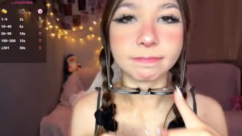 Snapshot of lilly_lilithh chatting on 2, 8, 2026 Lilith online show from 2, 8, 2026
