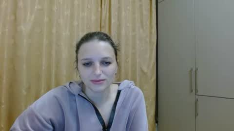 Snapshot of lillydaville chatting on 11, 10, 2025 lillydaville online show from 11, 10, 2025