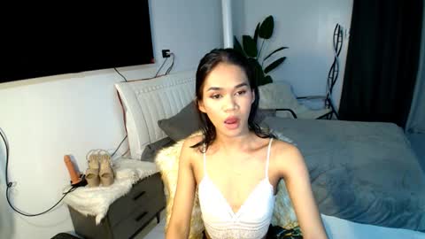 Snapshot of lillyholland_xx chatting on 20, 2, 2025 lillyholland online show from 20, 2, 2025