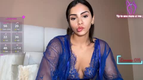 Snapshot of lillyxq chatting on 8, 6, 2026 lilly online show from 8, 6, 2026