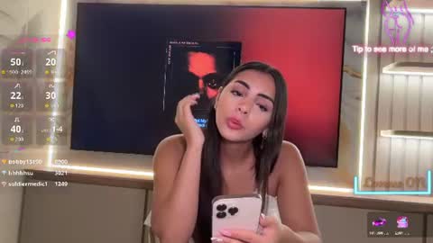 Snapshot of lillyxq chatting on 7, 7, 2026 lilly online show from 7, 7, 2026