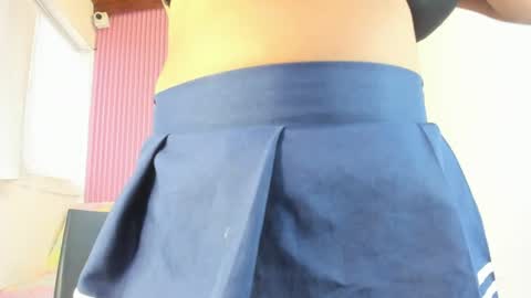 Snapshot of lillyy16 chatting on 17, 4, 2026 lillyy16 online show from 17, 4, 2026