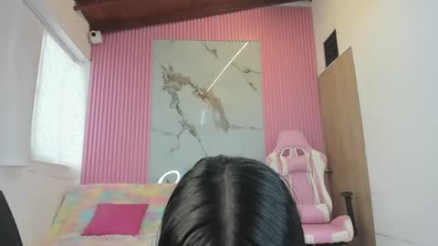 Snapshot of lillyy16 chatting on 24, 4, 2026 lillyy16 online show from 24, 4, 2026