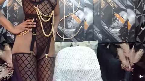 lilmissbaddiexxx online show from 21, 10, 2025