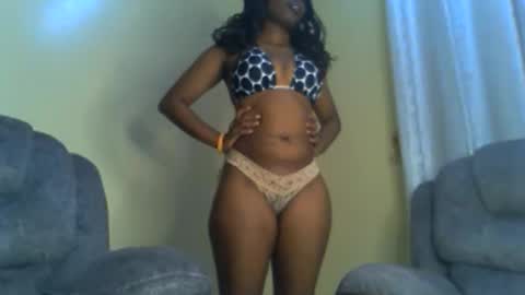 Snapshot of lilpretty16 chatting on 7, 6, 2026 lilpretty16 online show from 7, 6, 2026