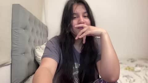 lilprincessxoxo_ online show from 13, 4, 2026