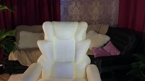 Lilu online show from 14, 10, 2025