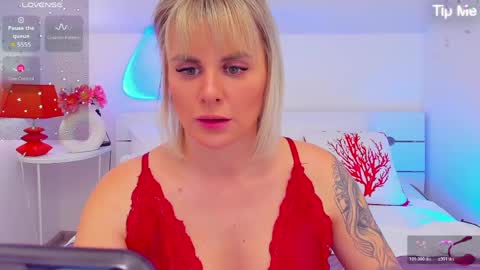 Snapshot of liludavis chatting on 7, 5, 2026 Lilu online show from 7, 5, 2026