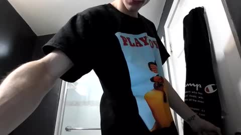 Snapshot of lilvioletxxx chatting on 26, 11, 2025 Little Violet online show from 26, 11, 2025