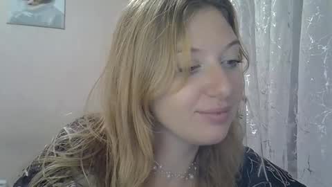 Snapshot of lily_ember chatting on 5, 10, 2025 lily_ember online show from 5, 10, 2025