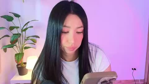 Snapshot of lily_evans_ chatting on 29, 6, 2026 just lily online show from 29, 6, 2026