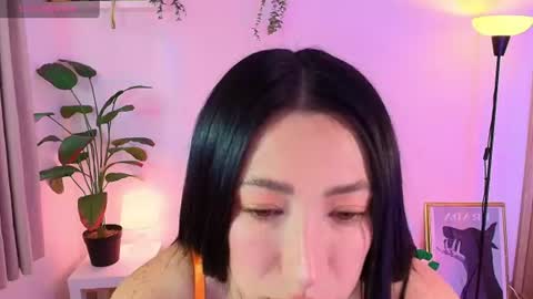 Snapshot of lily_evans_ chatting on 17, 7, 2026 just lily online show from 17, 7, 2026