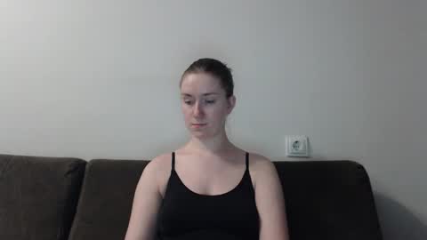 lily_love_x online show from 25, 1, 2025