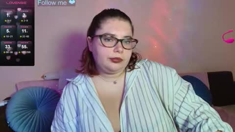 Elina  online show from 9, 10, 2025