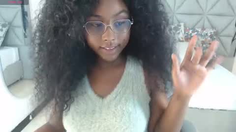 Snapshot of lily_mendoza chatting on 11, 6, 2026 lily_mendoza online show from 11, 6, 2026