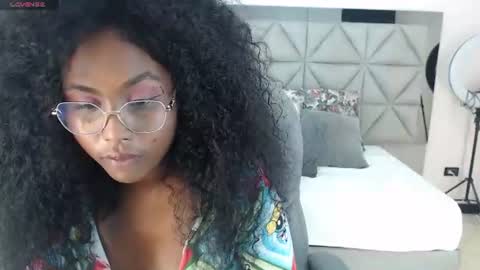 Snapshot of lily_mendoza chatting on 24, 6, 2026 lily_mendoza online show from 24, 6, 2026