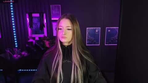 Snapshot of lily_moonlight chatting on 10, 2, 2025 Lily online show from 10, 2, 2025