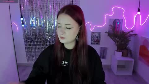 Snapshot of lily_moonlight chatting on 21, 9, 2025 Lily online show from 21, 9, 2025