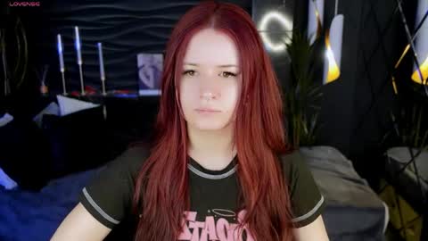 Snapshot of lily_moonlight chatting on 5, 5, 2026 Lily online show from 5, 5, 2026