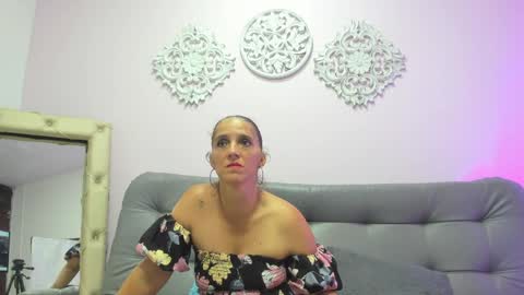Snapshot of lily_rose0 chatting on 1, 5, 2026 lily_rose0 online show from 1, 5, 2026