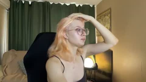 Snapshot of lily_spark_ chatting on 15, 6, 2026 Lily Spark online show from 15, 6, 2026