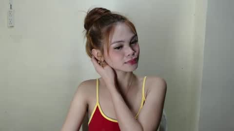 Snapshot of lily_summer23 chatting on 12, 12, 2024 Youre pleasure Lily online show from 12, 12, 2024
