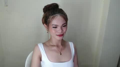 Snapshot of lily_summer23 chatting on 18, 12, 2024 Youre pleasure Lily online show from 18, 12, 2024