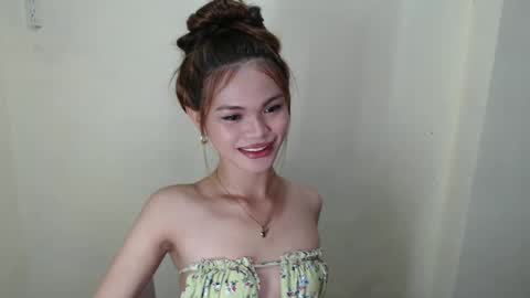 Snapshot of lily_summer23 chatting on 28, 12, 2024 Youre pleasure Lily online show from 28, 12, 2024
