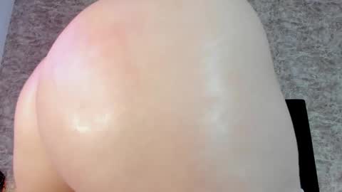 LilyWoodz online show from 14, 11, 2025