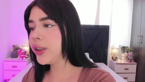 LilyWoodz online show from 4, 4, 2026